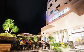 Islands Hotel